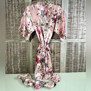 Pink floral silky Kimono style robe. Girls Size 12. Eye mask/hair tie/head band